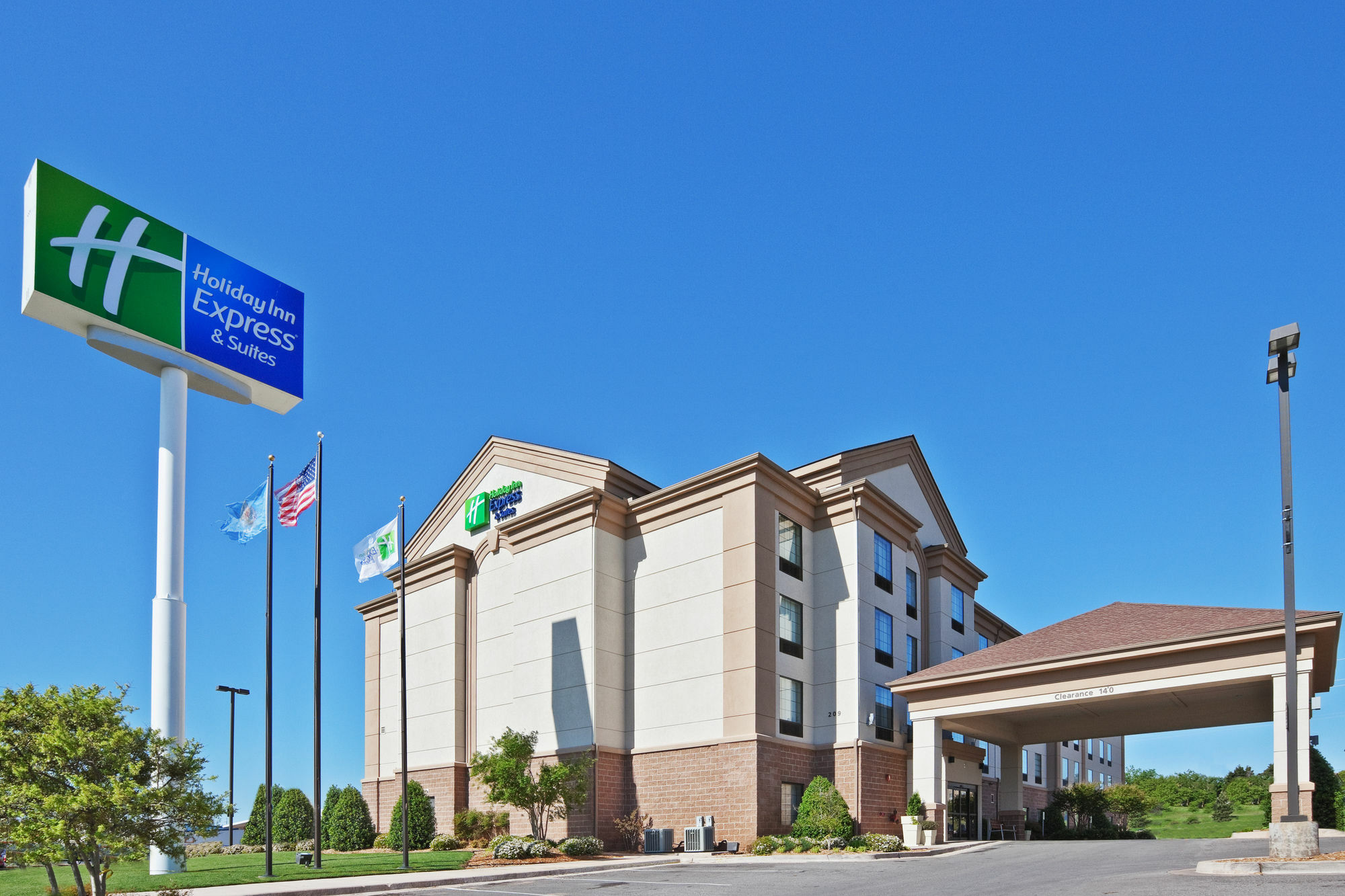 Holiday Inn Express Hotel & Suites Lawton-Fort Sill By Ihg Ngoại thất bức ảnh