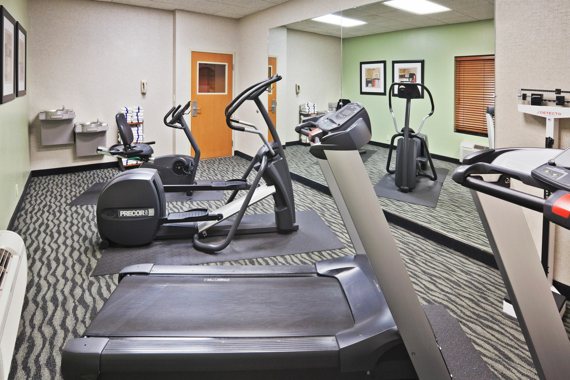 Holiday Inn Express Hotel & Suites Lawton-Fort Sill By Ihg Ngoại thất bức ảnh